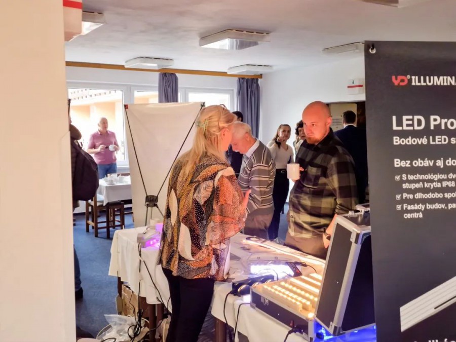 1701665323958446437A.jpg 640 (4).jpg