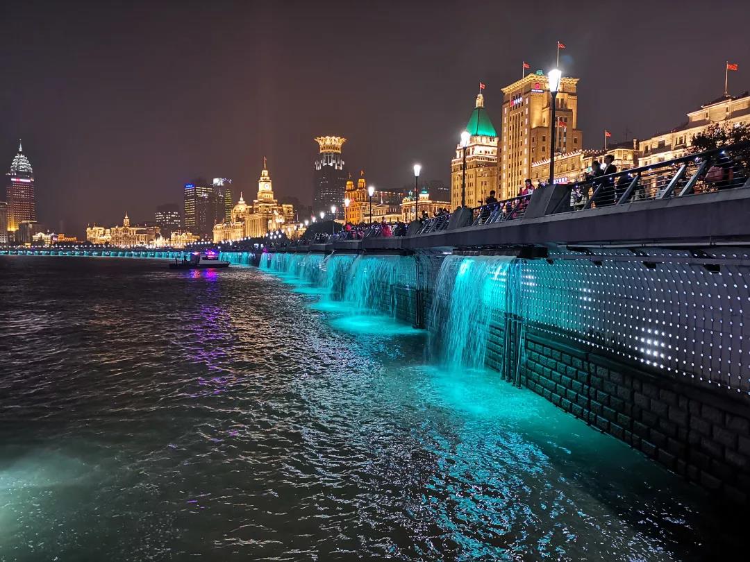 “上?！げ灰沟木省?，看進(jìn)博會(huì)如何打造黃浦江水中的高防水性照明！