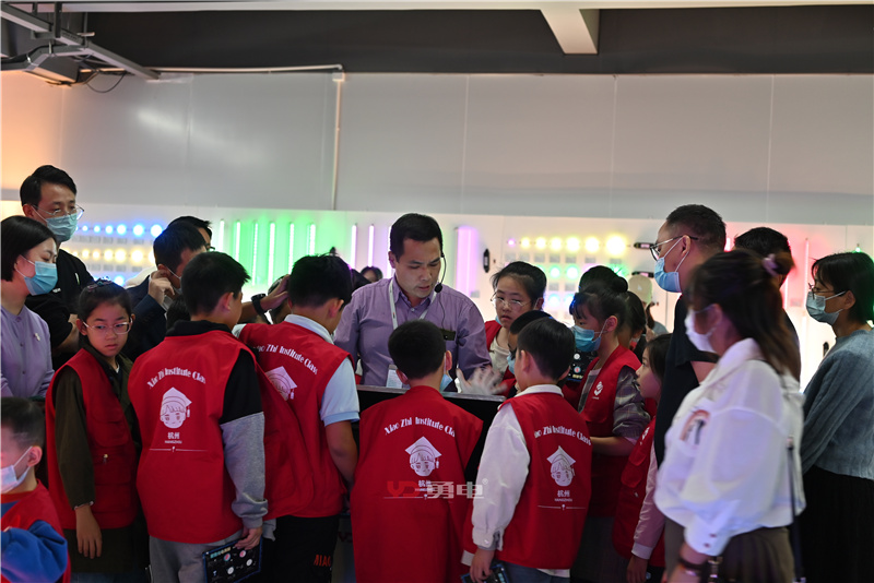 1638002618331775.jpg DSC_2913.jpg